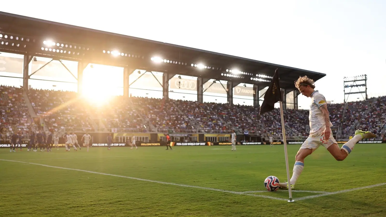 De ce fotbalul este considerat sportul rege la nivel internațional?